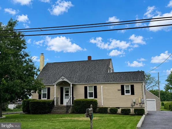 11205 Hessong Bridge Rd, Thurmont, MD 21788