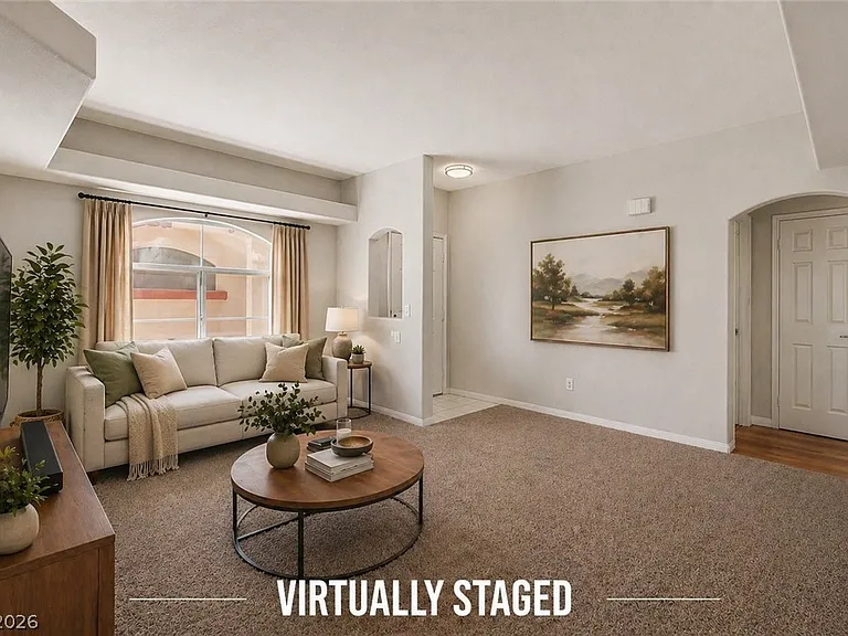 517 Indian Princess Dr #201 — Photo 1
