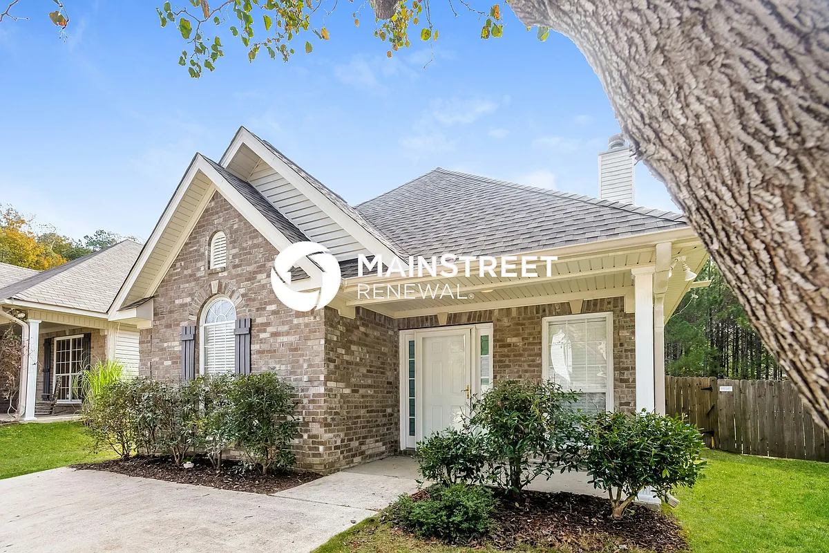 Front View - 255 Forest Lakes Dr