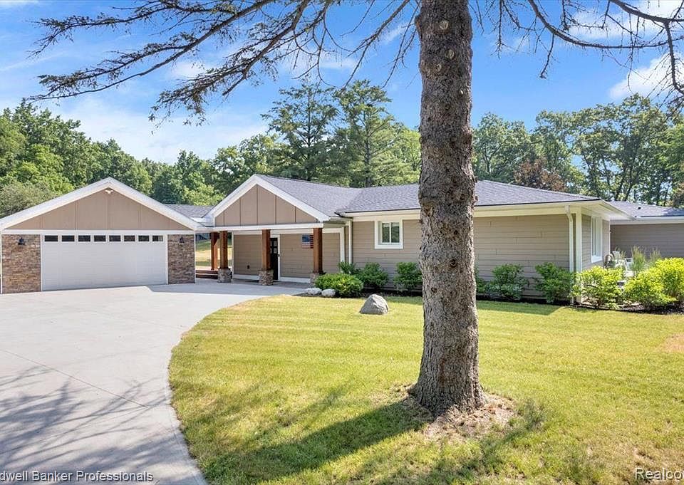 5490 Waldon Rd, Clarkston, MI 48348 Zillow