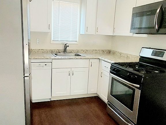 Beautiful Kitchen All Appliances