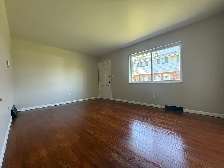 4645 Sandy Lane Rd #B — Photo 3