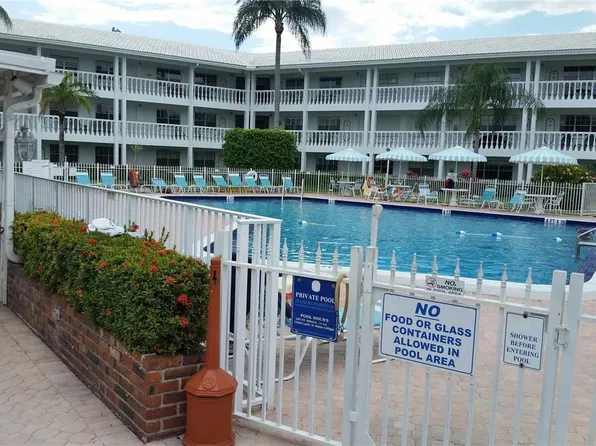 2453 NE 51st Street #D-214, Fort Lauderdale, FL 33308