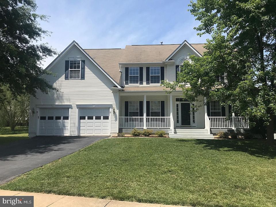 1st image of 9 Saint Claires Ct