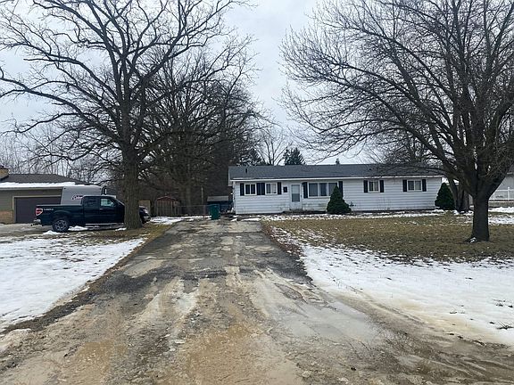 2nd image of 43933 Crowley Rd