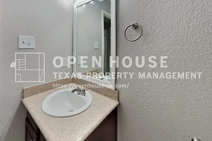 7718 Balsam Crossing Ln — Photo 14