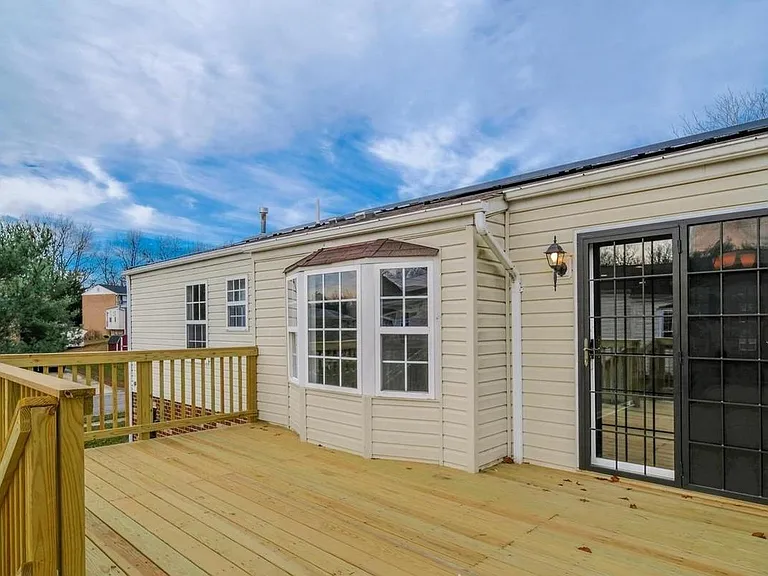 11818 Sylvia Dr — Photo 28