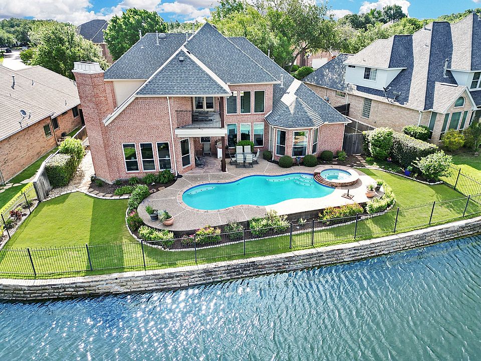 1st image of 946 Laguna Dr
