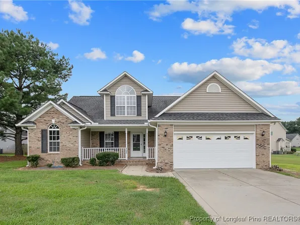152 Sandspur Ct, Raeford, NC 28376