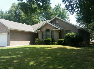1082 W Woodbine St, Springfield, MO 65803