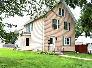 1141 25th St, Moline, IL 61265