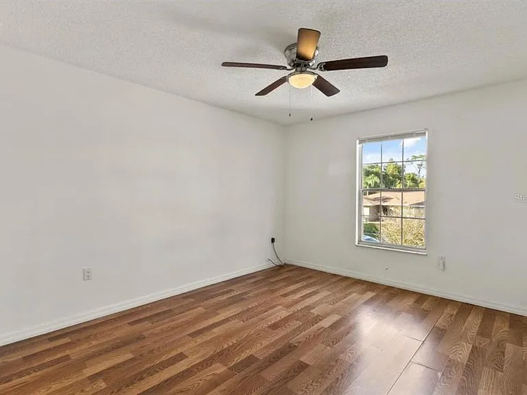 8413 Shady Glen Dr — Photo 26