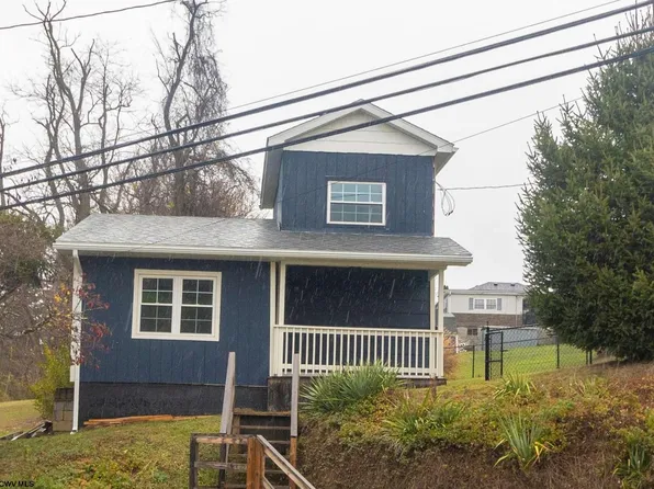 906 State St, Fairmont, WV 26554