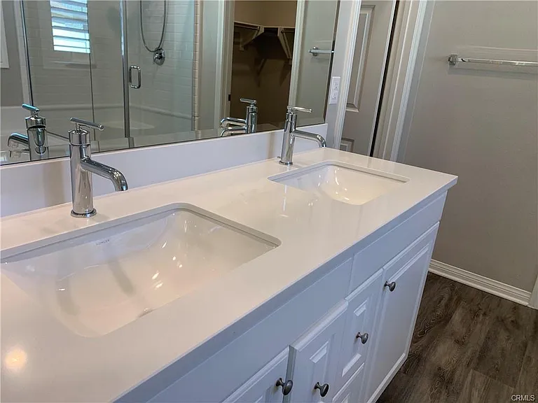 27450 Tyrrhenian Dr — Photo 20