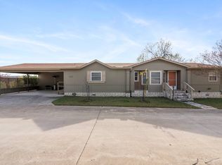 526 Chestnut Oak, Ingram, TX 78025