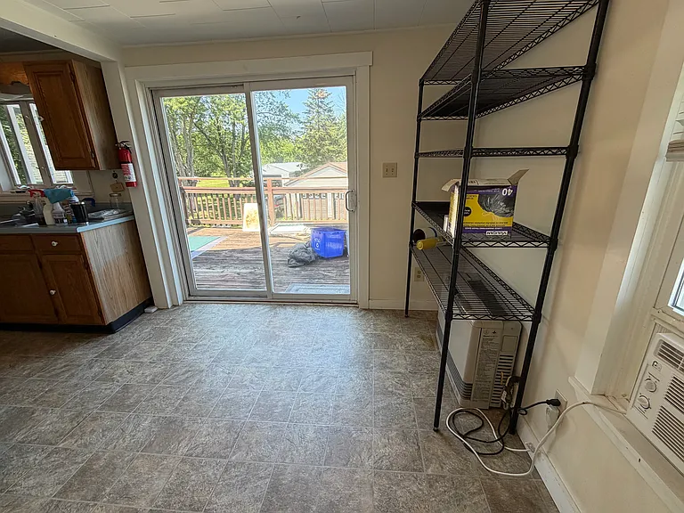 82 N Elm St #2 — Photo 4