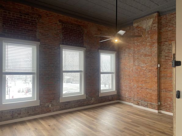 101 S Madison St, Bloomfield, IA 52537