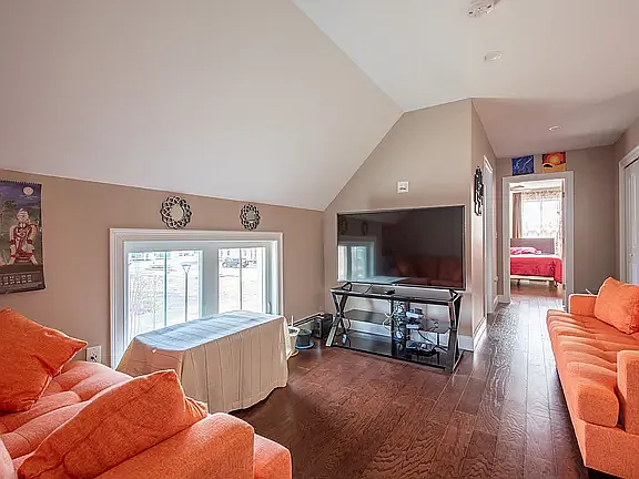 16 Frontrunner Way — Photo 11