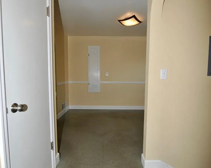 1223 E Saint Maries Ave — Photo 11