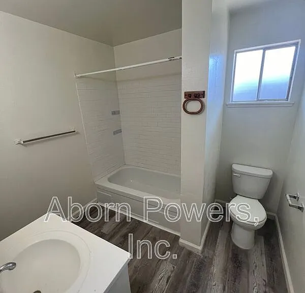 1215 Williams Way #11 — Photo 2