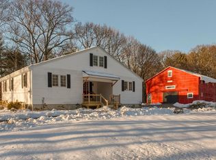 4 Byfield Rd, Groveland, MA 01834