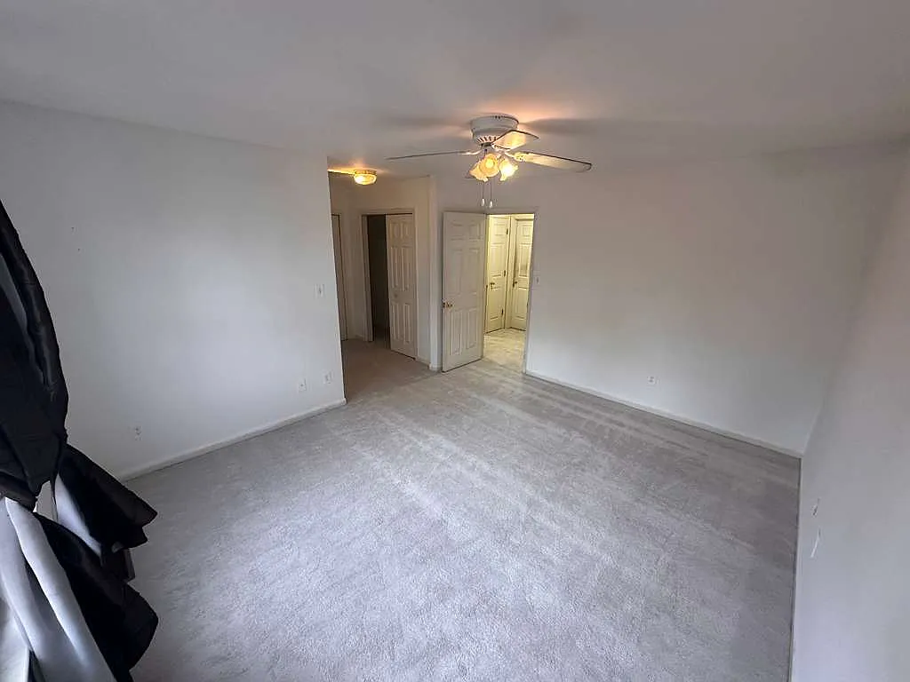 10159 Forest Hill Cir — Photo 1
