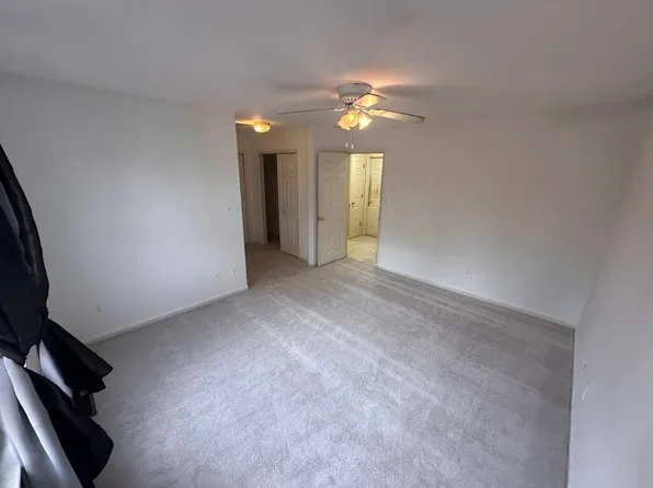 10159 Forest Hill Cir, Manassas, VA 20110