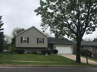 7810 E Oakbrook Cir, Madison, WI 53717