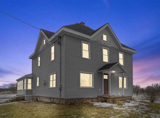 1046 Cold Spring Rd, Neenah, WI 54956