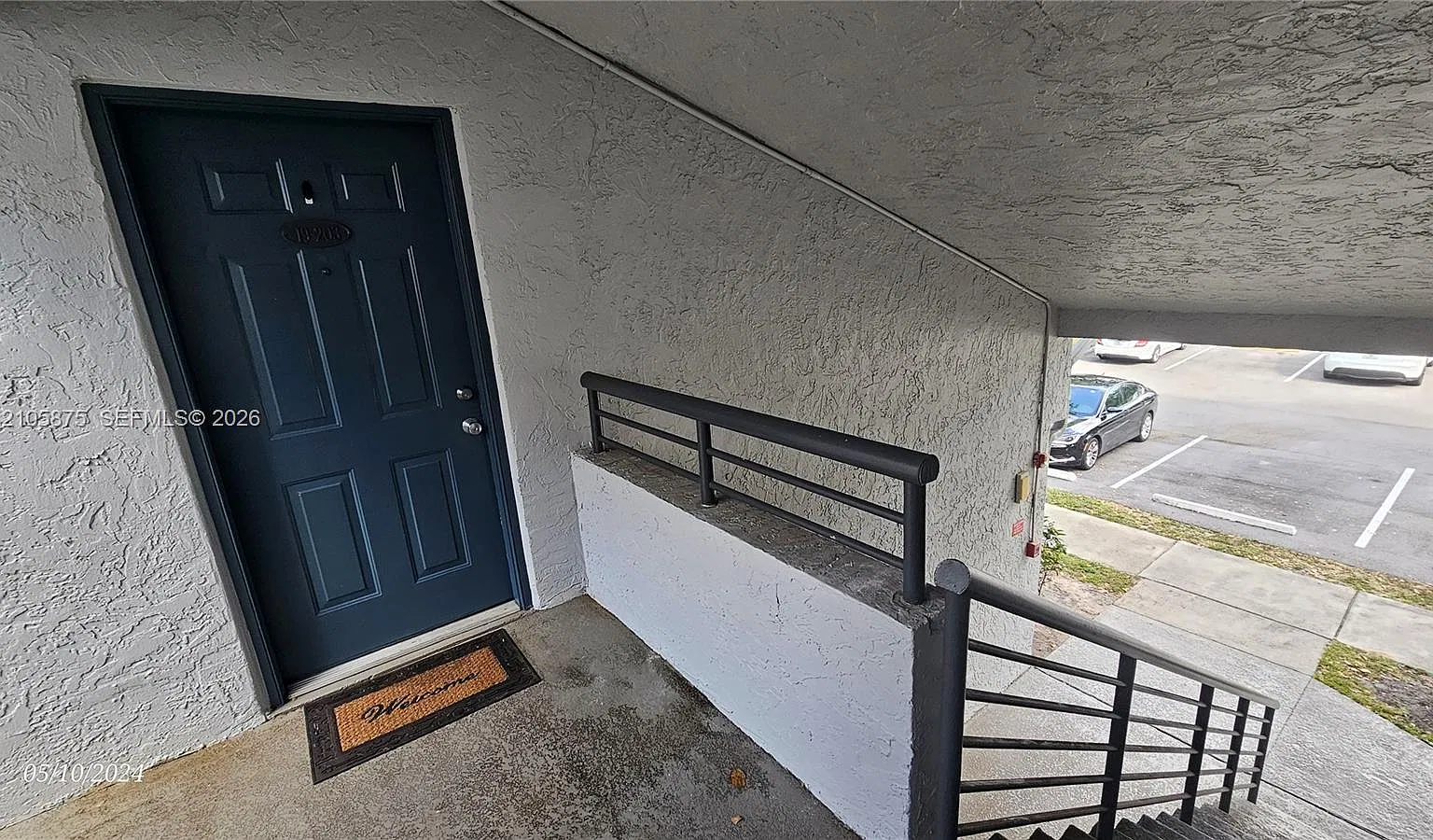 Coco Parc Condo — Photo 4