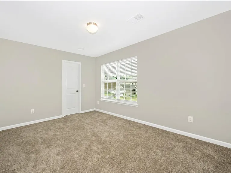 42 Eakins Ln — Photo 10