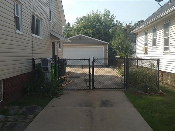 2nd image of 13612 Saybrook Ave