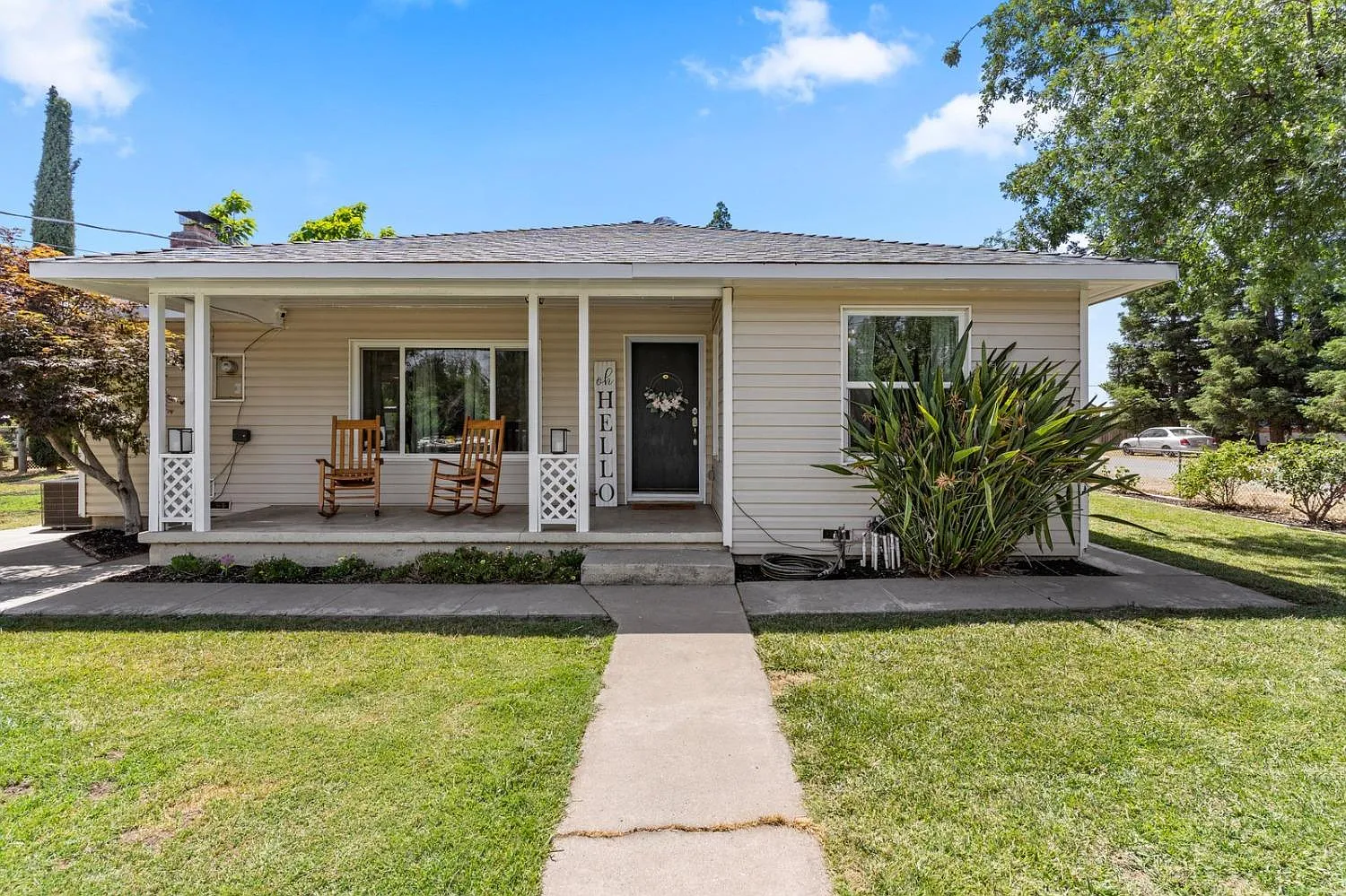 2292 Madrone St photo 1