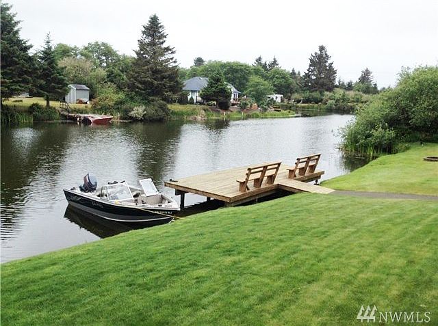 1st image of 660 Skamokawa Ct SE