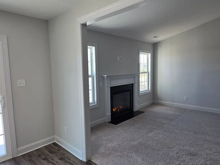 918 Uplands Ln — Photo 7