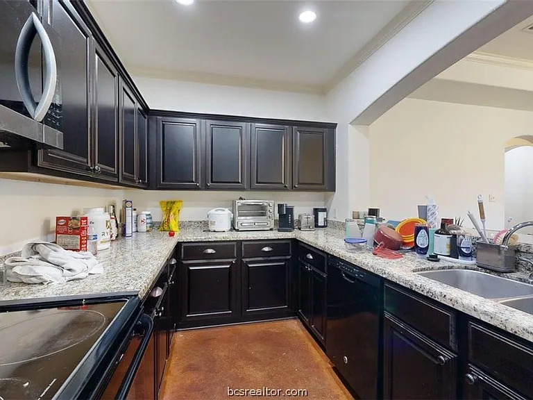 413 Hayes Ln #C & D — Photo 6