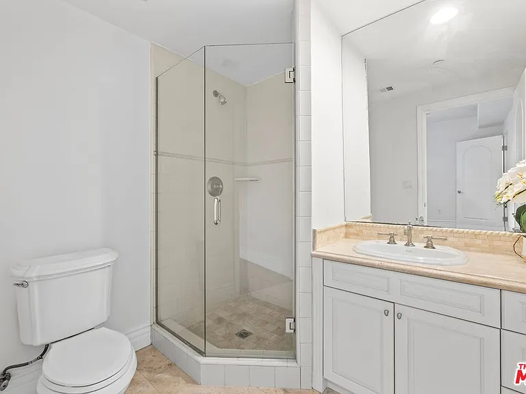 1530 Camden Ave #105 — Photo 11