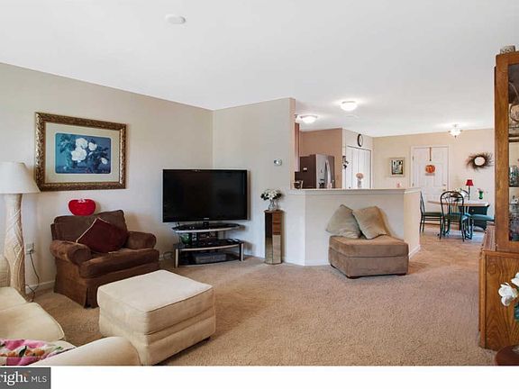 3rd image of 304 Trego Ave
