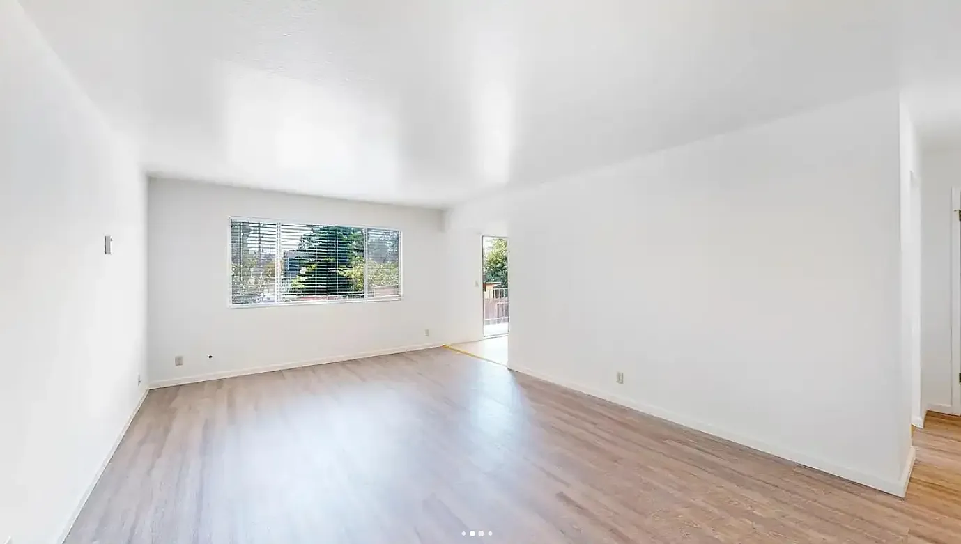2 bed, 1057 sqft, $2,650 — Photo 3