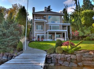 9607 SE 71st St, Mercer Island, WA 98040