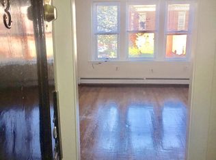 24 Wallingford Rd APT 8, Boston, MA 02135