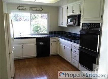 4th image of 723 Bluebonnet Ct