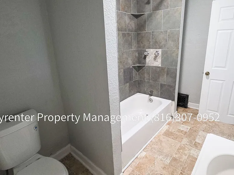 3619 Olive St — Photo 15