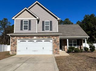 223 Bayleaf Dr, Raeford, NC 28376