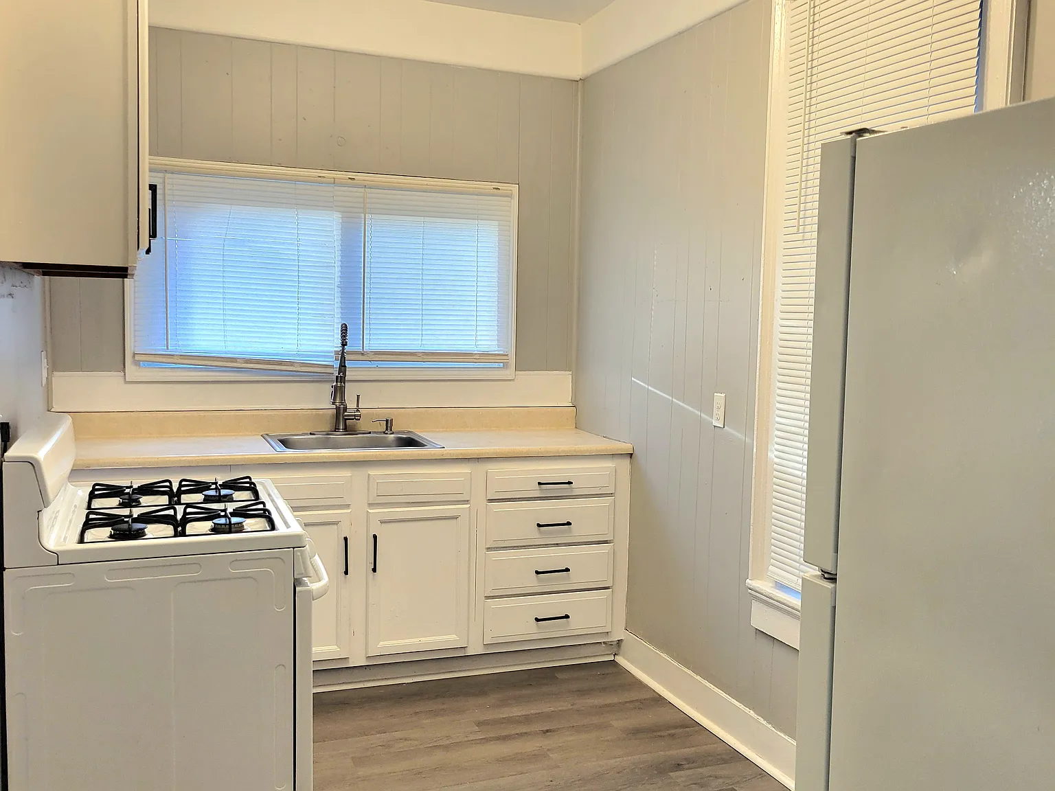 1 bed, $750 — Photo 2