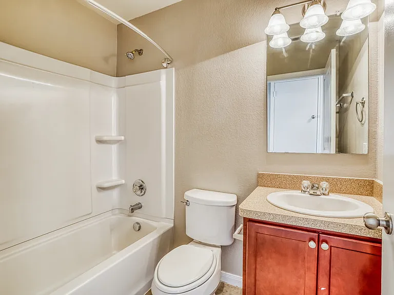 6450 Dayridge Ln — Photo 15