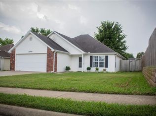 2956 Orchard St, Springdale, AR 72764