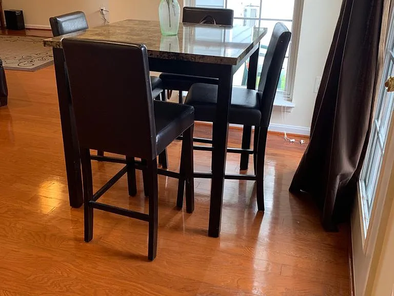 breakfast nook