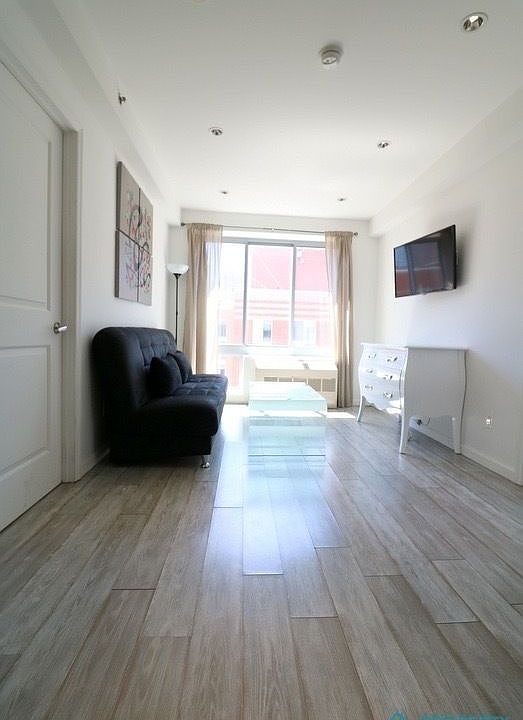 1st image of 521 W 48th St #7H