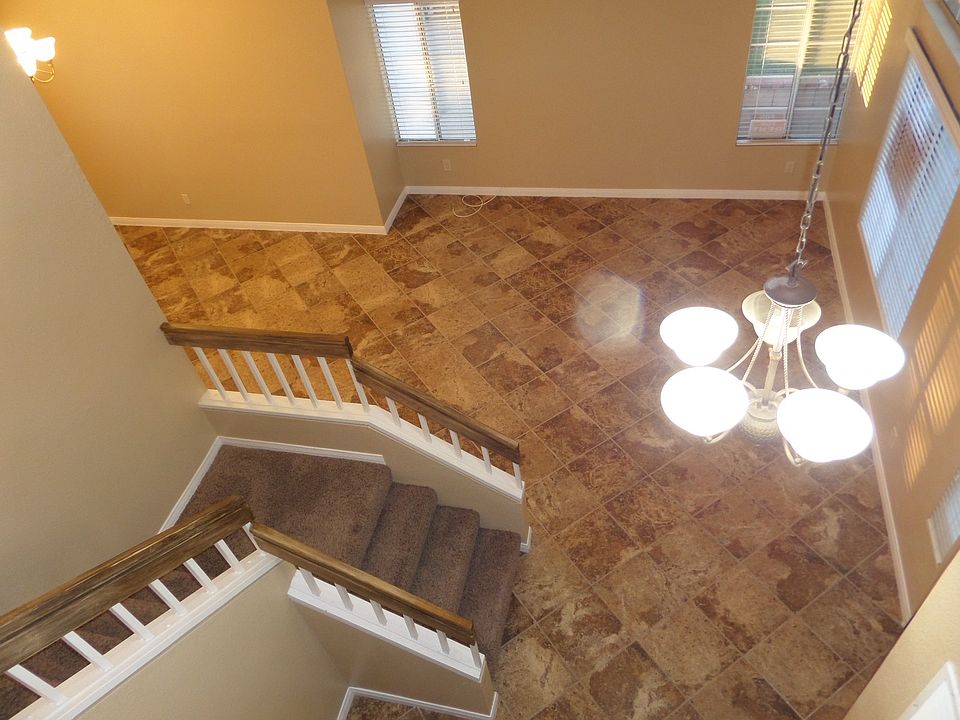 2nd image of 14054 Ironbark St